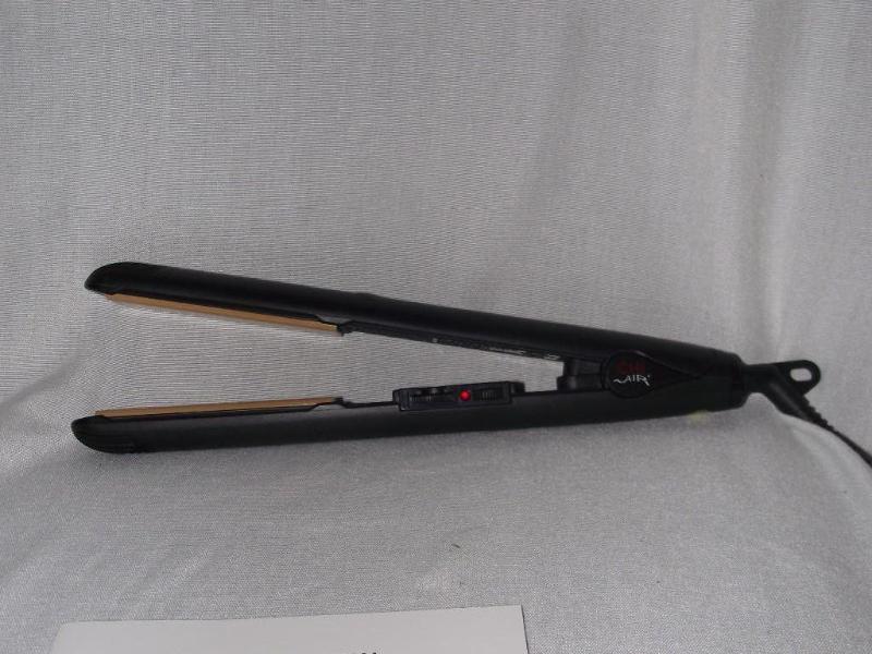 lot 31 image: CHI Air Tech Tourmaline Ceramic Fla...