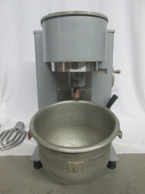 lot 5 image: Commercial Electric Mixer  Univex M...