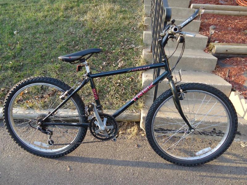 lot 22 image: Trek antelope bike. Working conditi...