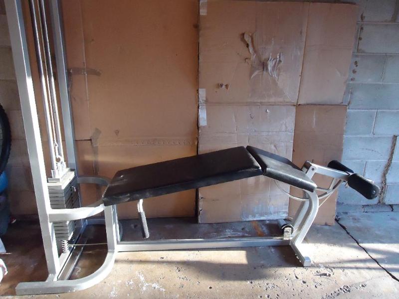 lot 23 image: Ivanko lying down leg curl machine...