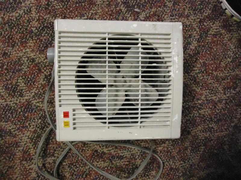 lot 54 image: Duracraft air heater fan. Works...