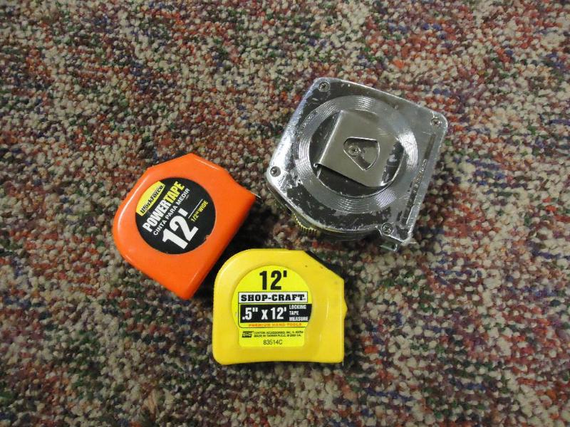 lot 59 image: 3 tape measurers...