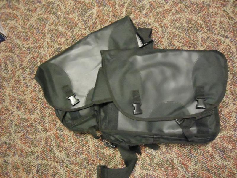 lot 67 image: 2 new travel back pack...