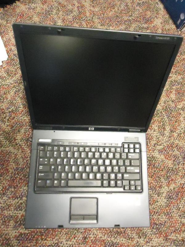 lot 70 image: HP laptop. Parts only...