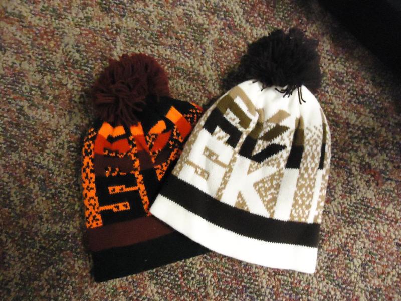 lot 72 image: 2 new knit hats...
