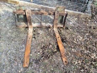 Bobcat Forks. 42 in., adjustable, f...