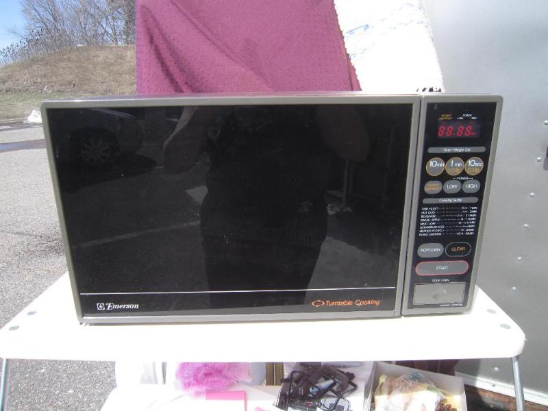 Emerson Microwave works...