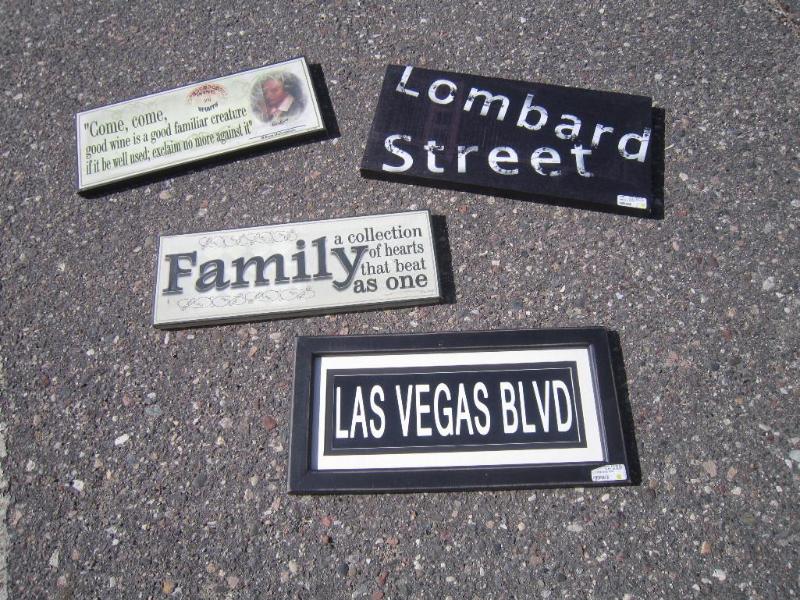 Box of 4 Wall decor &nbsp...
