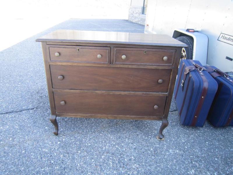 Antique Walnut 4 drawer dresser 193...