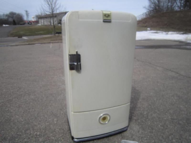 Frigidaire Frig- 31 x 21 x 61 1940-...
