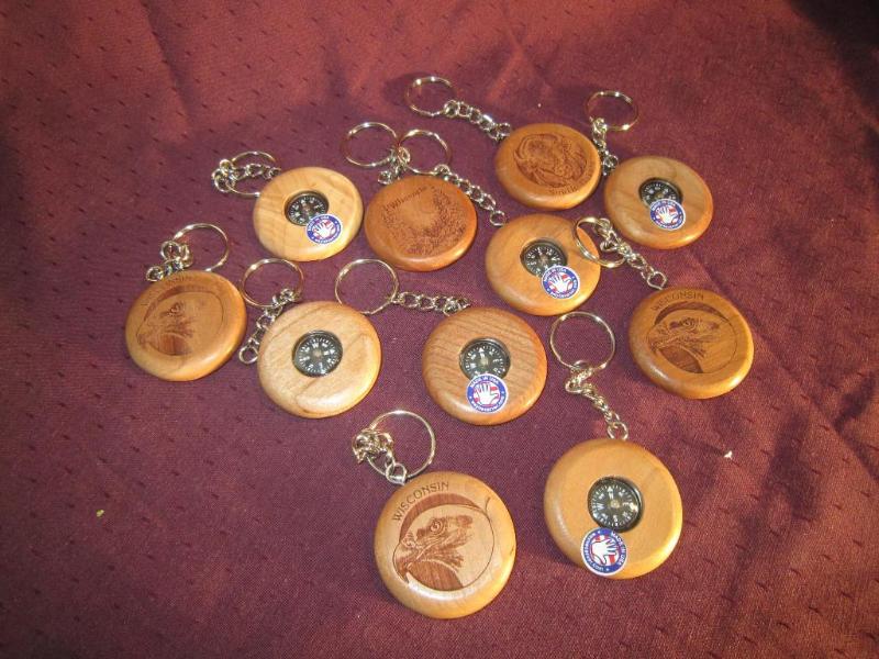 NEW 11 wild life Key chains - comp...