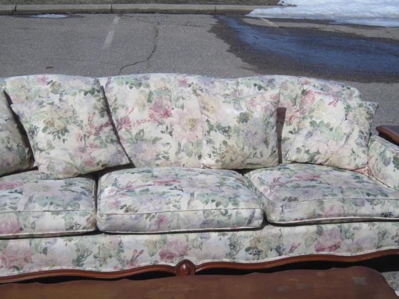 French Provincial Floral Sofa with ...