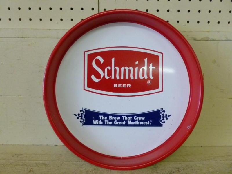 lot 11 image: Vintage Schmidt Beer metal serving ...
