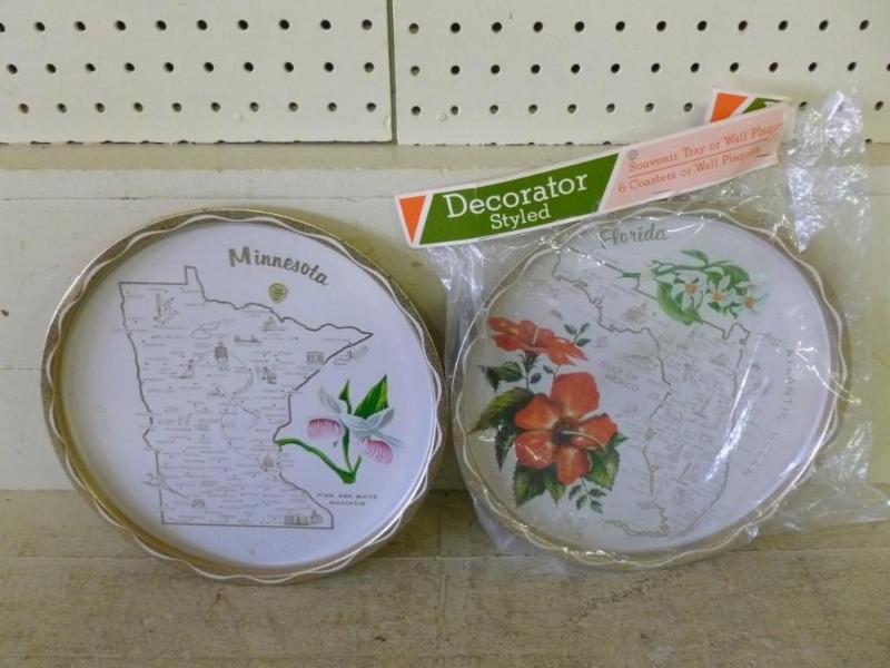 lot 153 image: This lot consists of a vintage Minn...