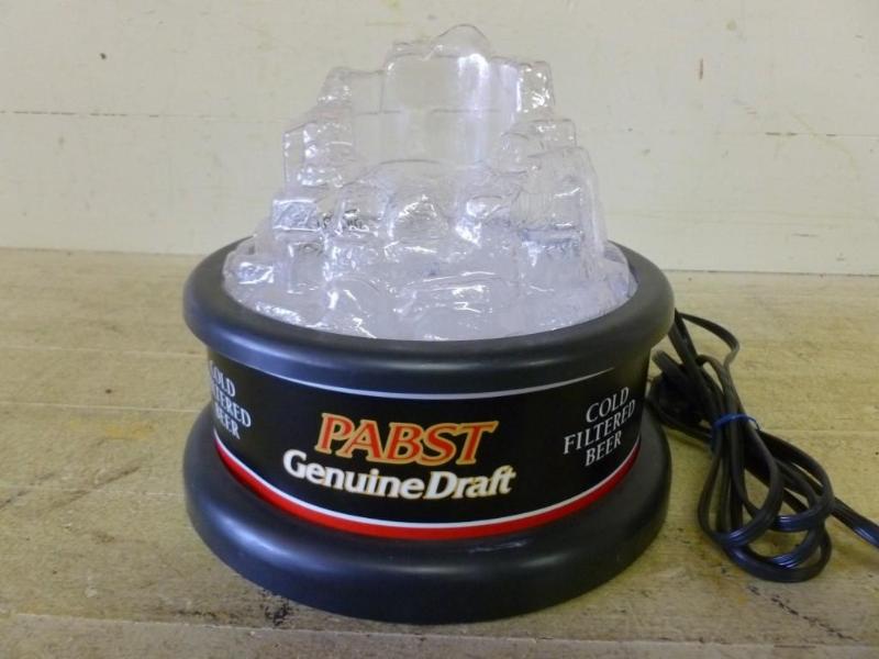 lot 157 image: Pabst Genuine Draft beer light up d...