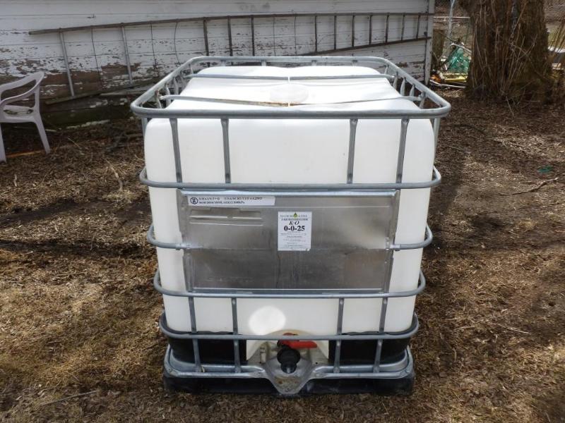 lot 188 image: Large 265 Gallon Heavy Duty Plastic...