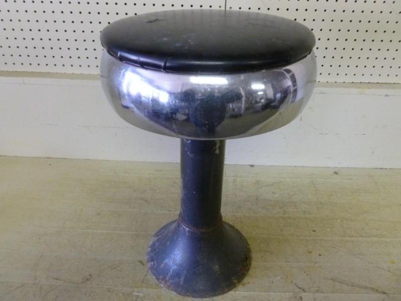 lot 30 image: Vintage chrome plated cafe stool th...