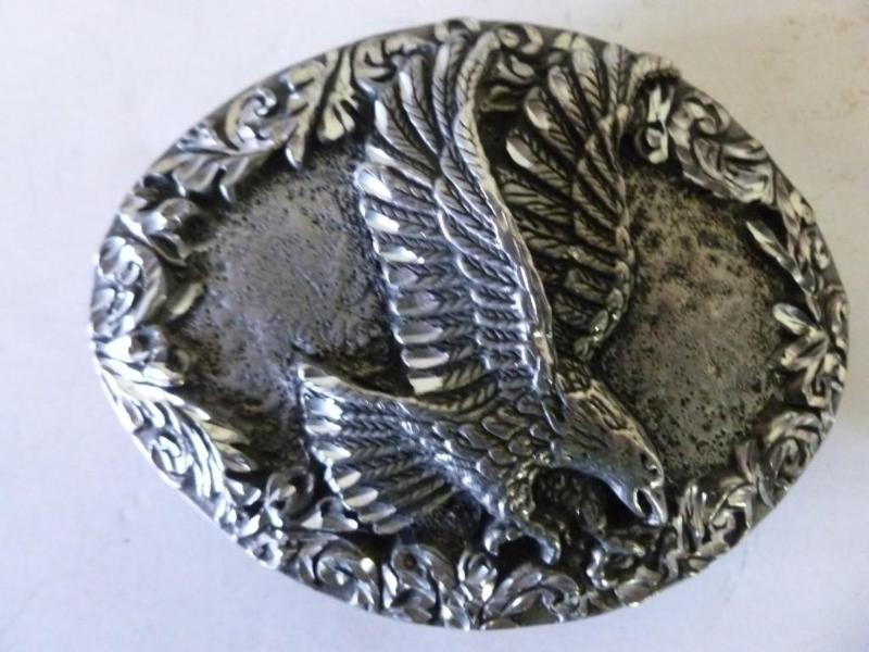 lot 62 image: Collectible fine pewter belt buckle...