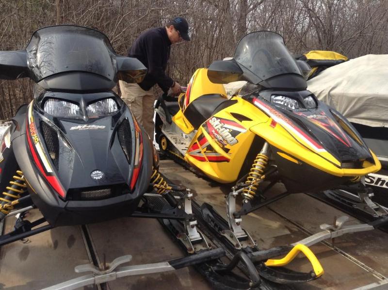 lot 2 image: 2005 Ski-Doo, (the black unit on th...
