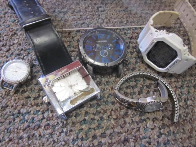 Lot of watches....