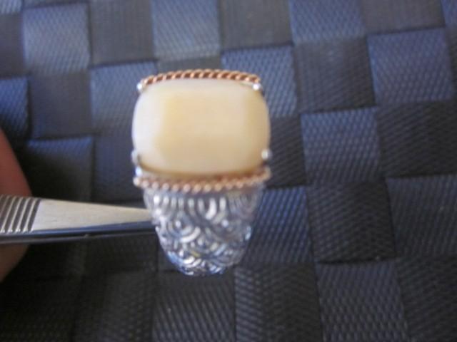 Sterling silver ring with stone. &n...