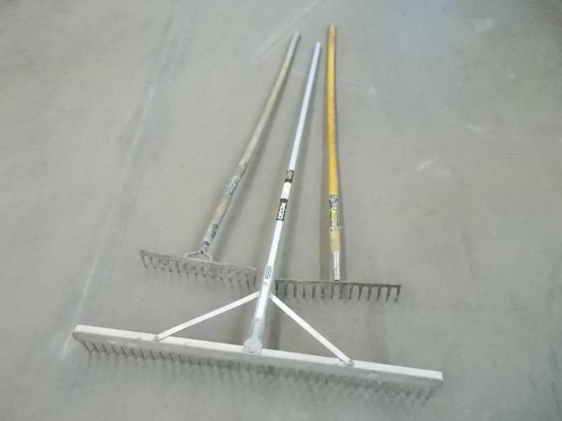 3 landscape rakes 1 Ridgid 36&quot...