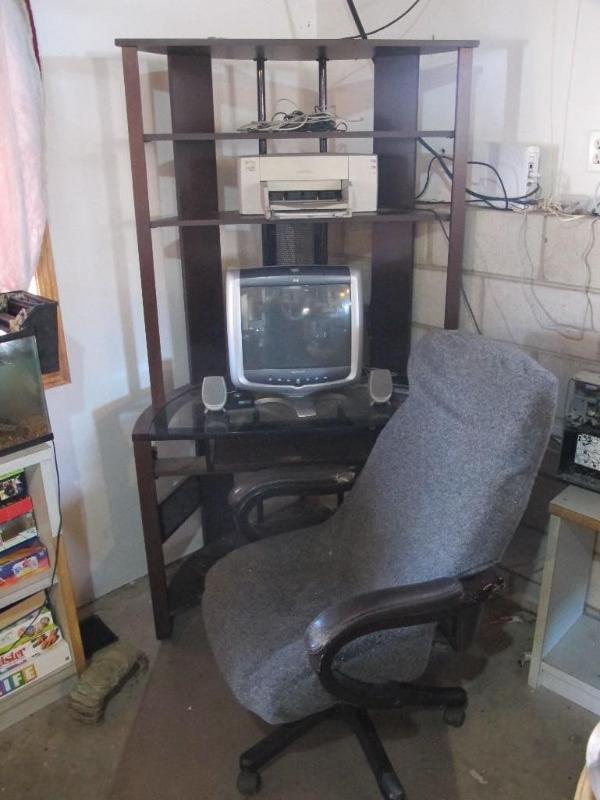 lot 10 image: Corner computer desk, glass top wit...
