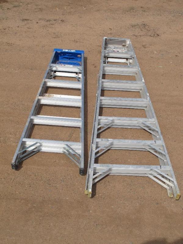 lot 21 image: Pair of aluminum step ladders, Wern...
