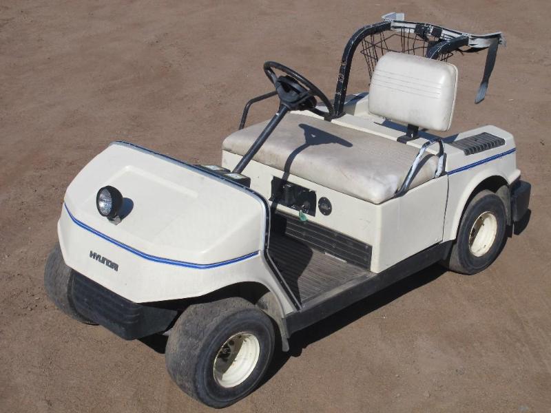 lot 33 image: Hyundai golf cart, Model unknown, g...