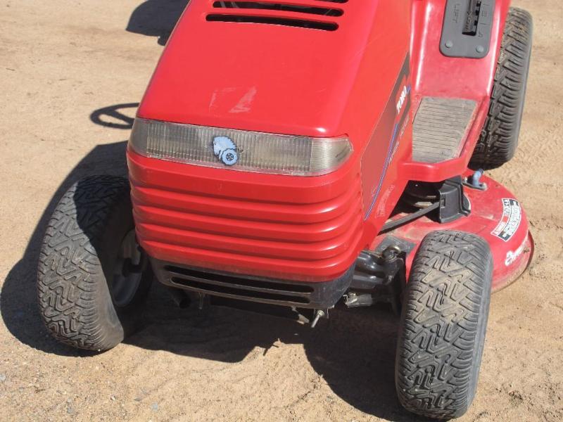 Toro Wheel Horse 1438 HXL lawnmowe... Sporting, Construction