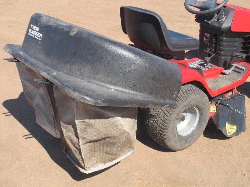Toro Wheel Horse 1438 HXL lawnmowe... Sporting, Construction