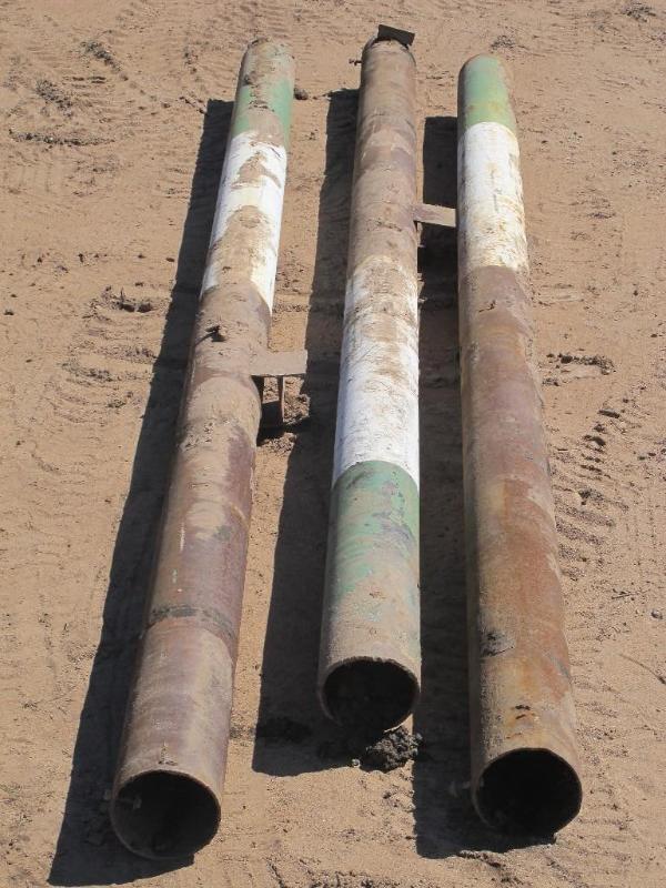 lot 42 image: Heavy duty steel posts, 8 34"...