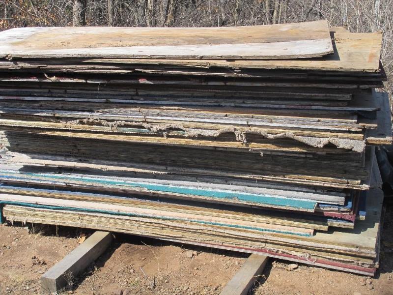 lot 55 image: Marine graded plywood, 4x8 sheets...