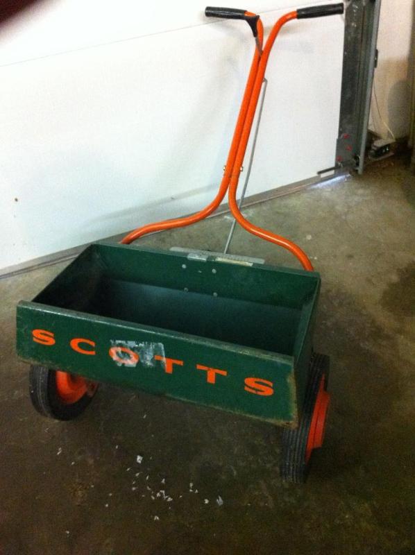 Scott seed or fertilizer spreader....