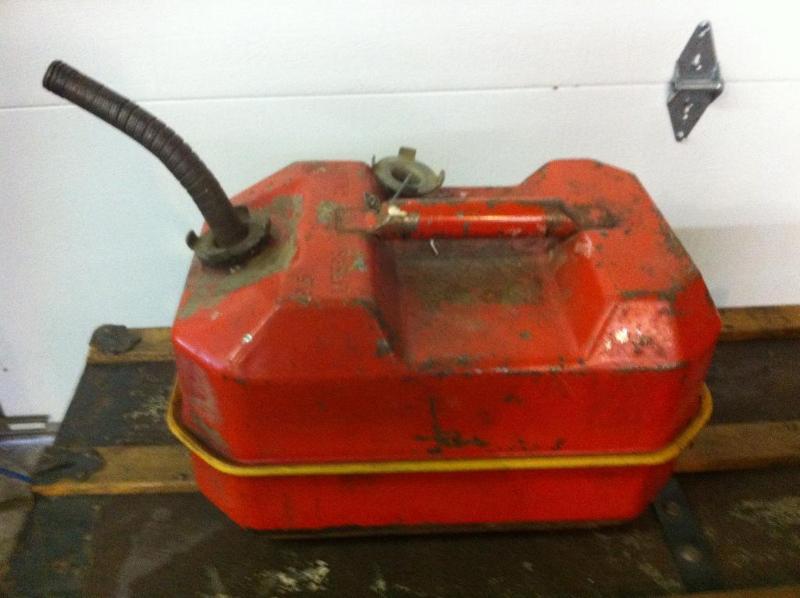 Vintage steel gas can. 2 12 gallon...