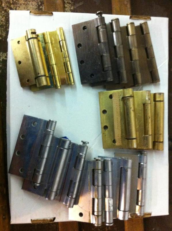 17 heavy duty hinges....