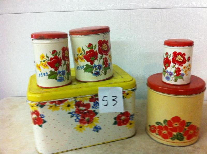 Retro shabby tins....