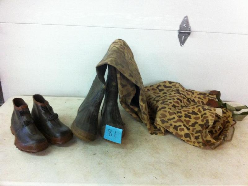 Mens size 7 rubber boots and size ...