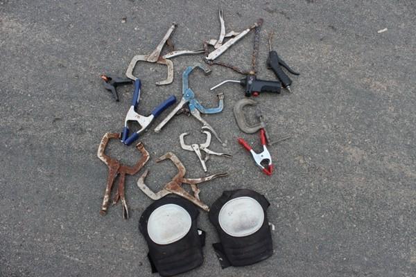 lot 60 image: Lot Of 10 Clamps & 1 Pair Knee...
