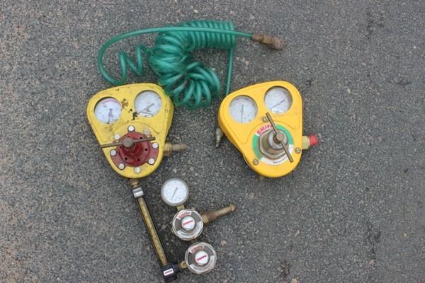lot 62 image: 3 Smith Welder Gauges...