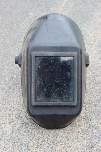 lot 67 image: HUNTSMAN Welding Mask...
