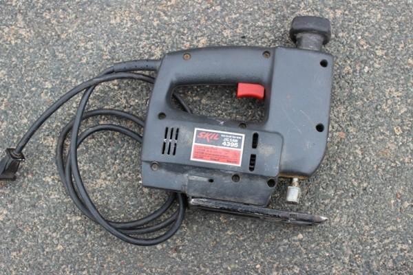 lot 74 image: SKIL Jig Saw Model # 4395 120 Volt...