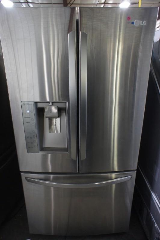 lot 3 image: New LG Refrigerator Model # (LFX319...