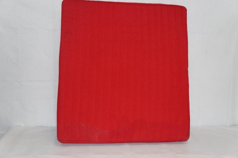 lot 26 image: Pet Bed with metal frame. Measures ...