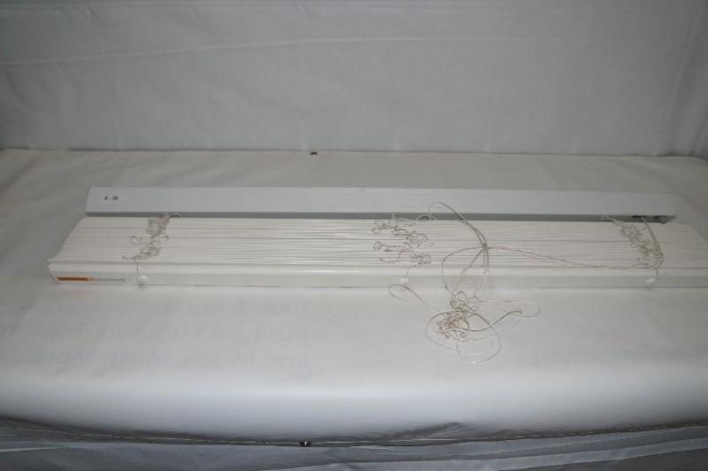 lot 38 image: Hirshfields Arctic White Blinds. Ha...