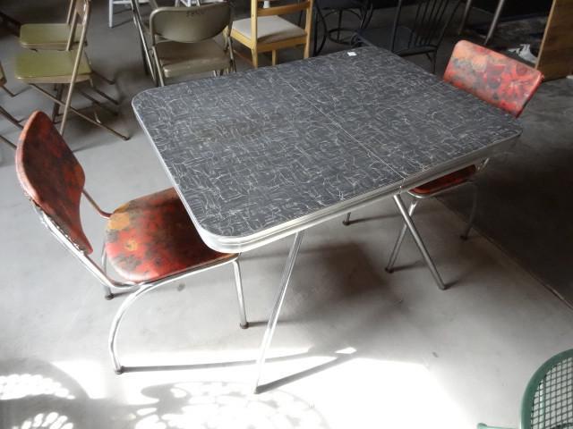 lot 101 image: Vintage kitchen table with 2 chairs...
