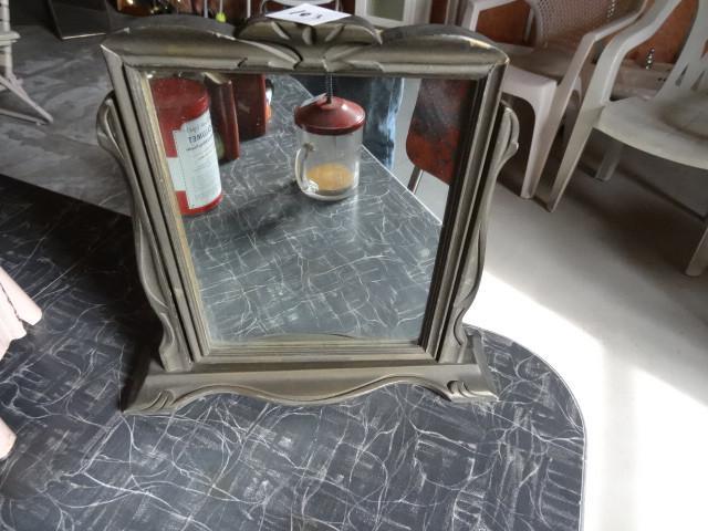 lot 103 image: Small vintage vanity mirror...