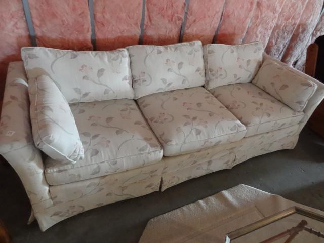 lot 15 image: Drexel full sized sofa couch. Very ...
