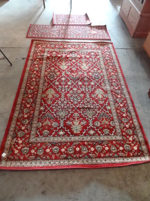 lot 23 image: Oriental weavers 3 piece rug set. 1...