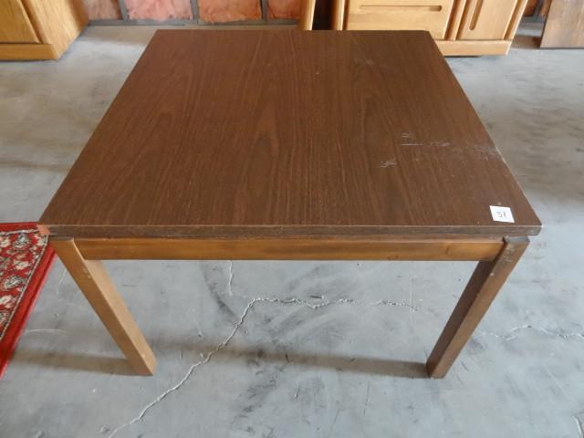 lot 51 image: Wood end table. 28 x 28 x 21...